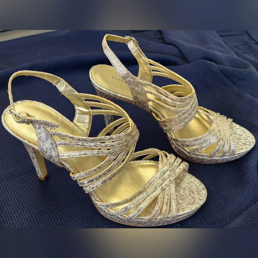 Papell Studio Gold Glitter Sling back 4.5